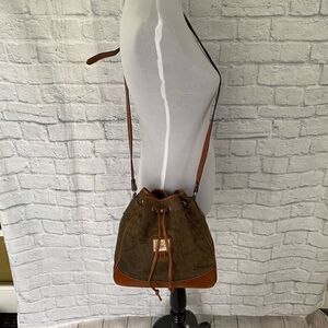 Flavi Vismano Firenze satchel w/cinch closure & one main compartment